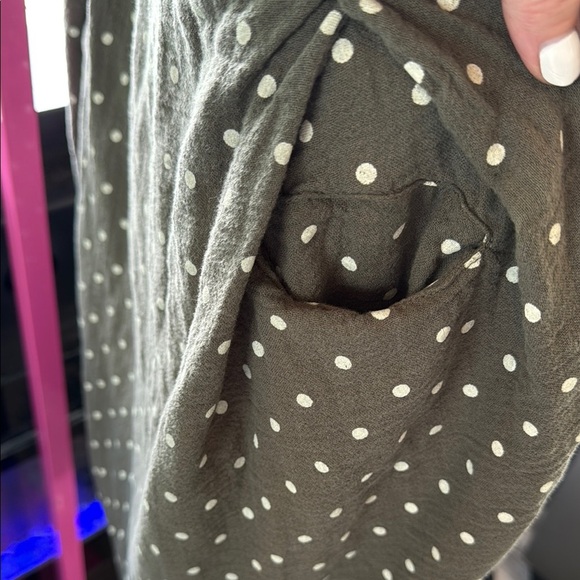 Betty’s Stylish Olive Polka Dot Sleeveless Dress size medium - Picture 5 of 6